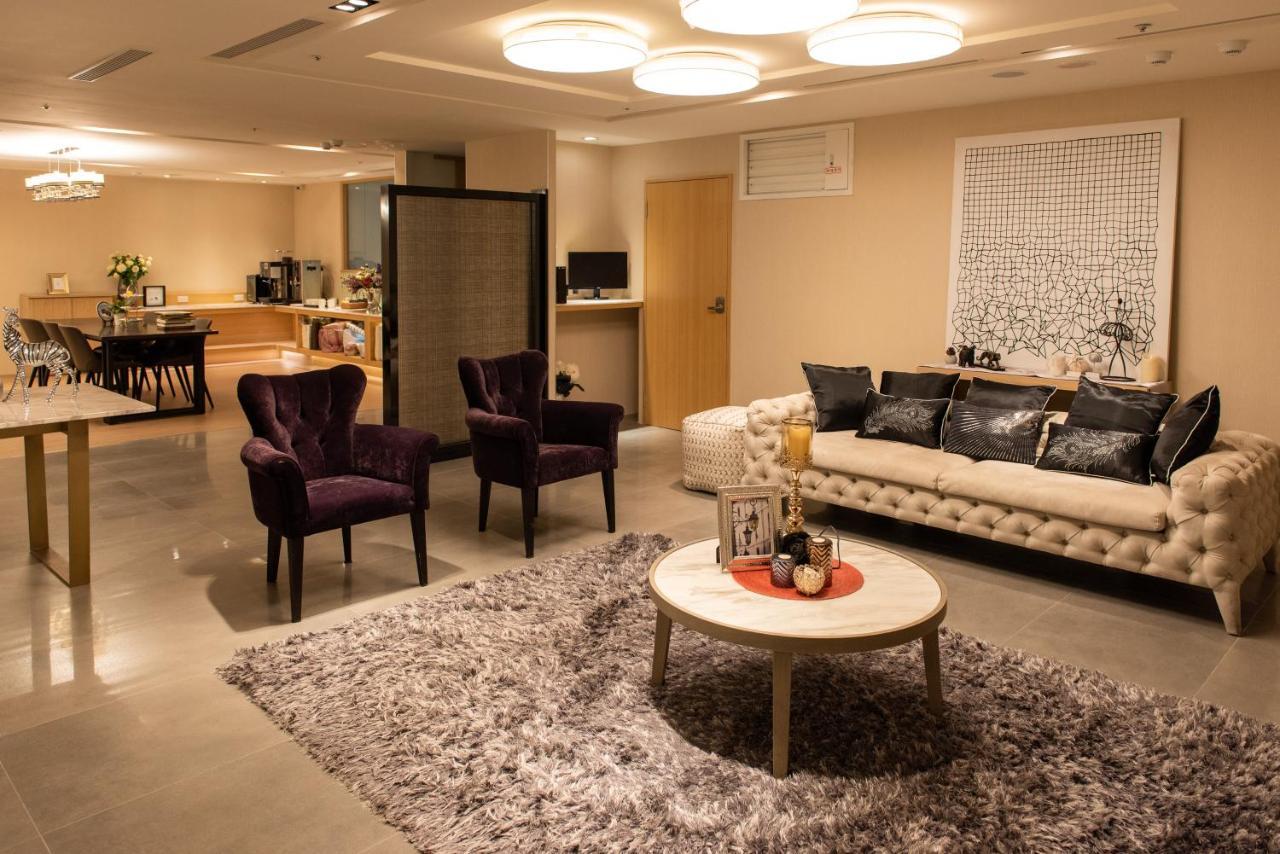 N Hotel Taipei Bagian luar foto
