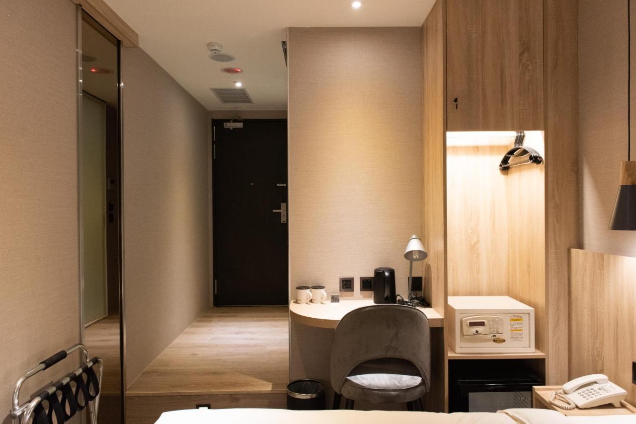 N Hotel Taipei Bagian luar foto