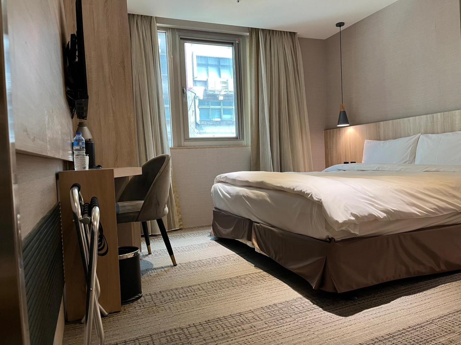 N Hotel Taipei Bagian luar foto